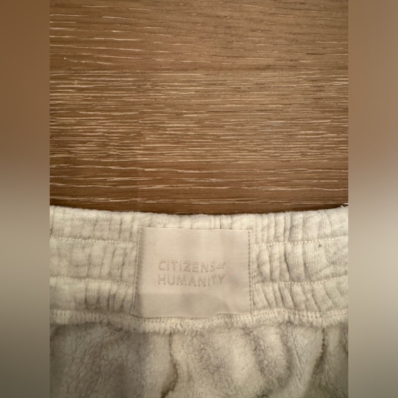 Citizens Of Humanity Medium Cream Joggers. ⚡️🖤 - Picture 3 of 5